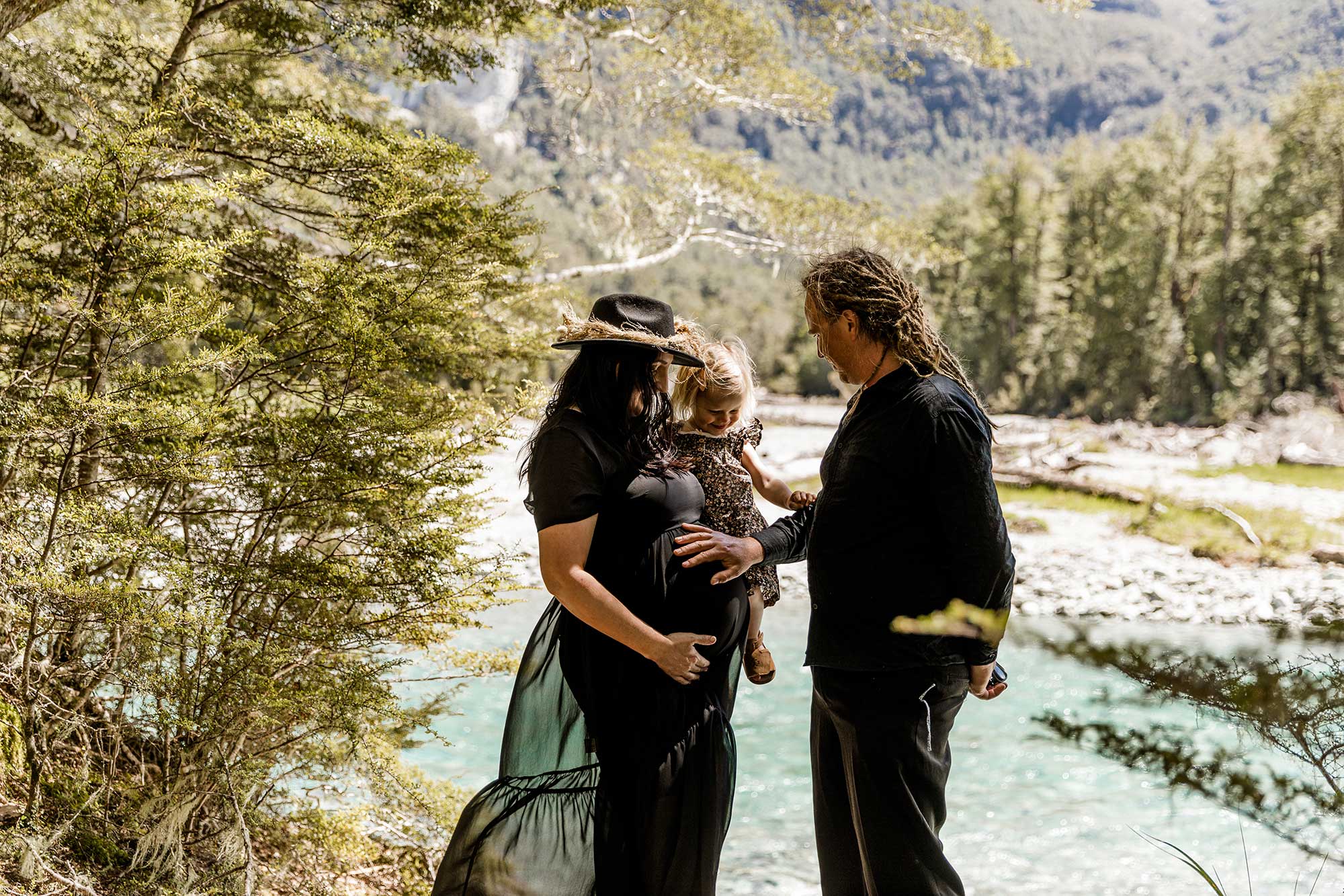 2020-11-7-Sharlene-Sam-Kea-Bump-10- Glenorchy - Heli Elopement - Susan Miller Photography