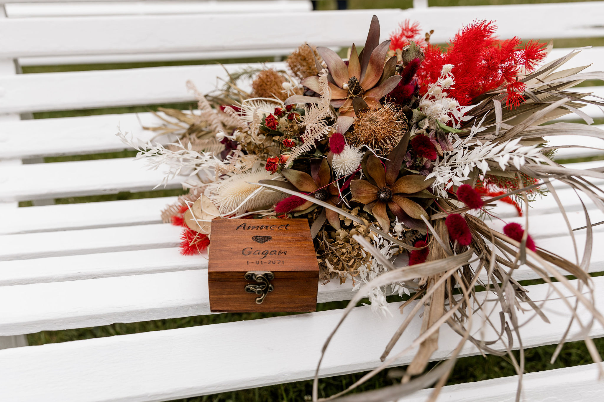 Bridal bouquet and rings at Paradise Trust