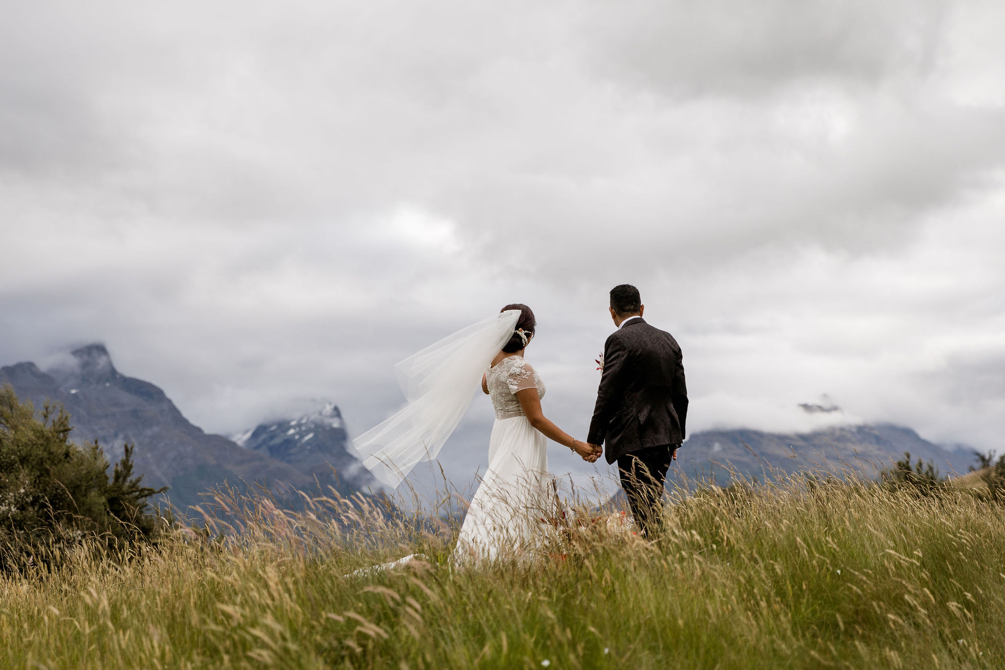 Gagan and Amneet take a moment for wedding photos