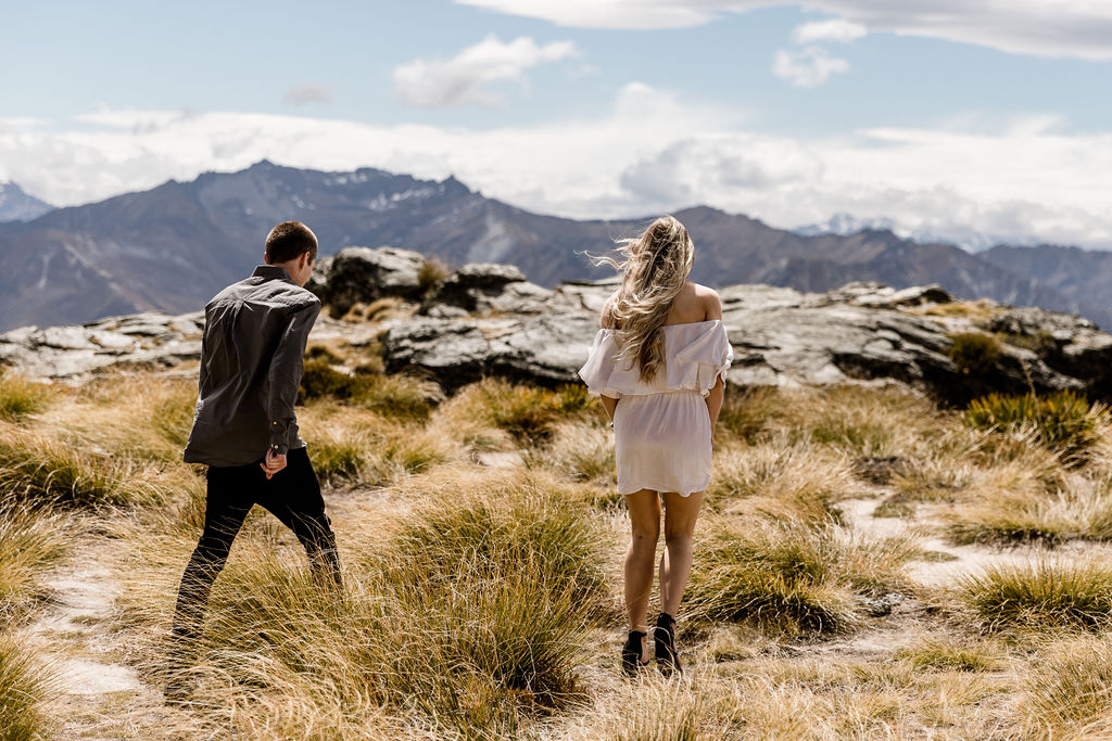 Cam and Darbe head out to The Ledge overlooking Queenstown and Lake Wakatipu