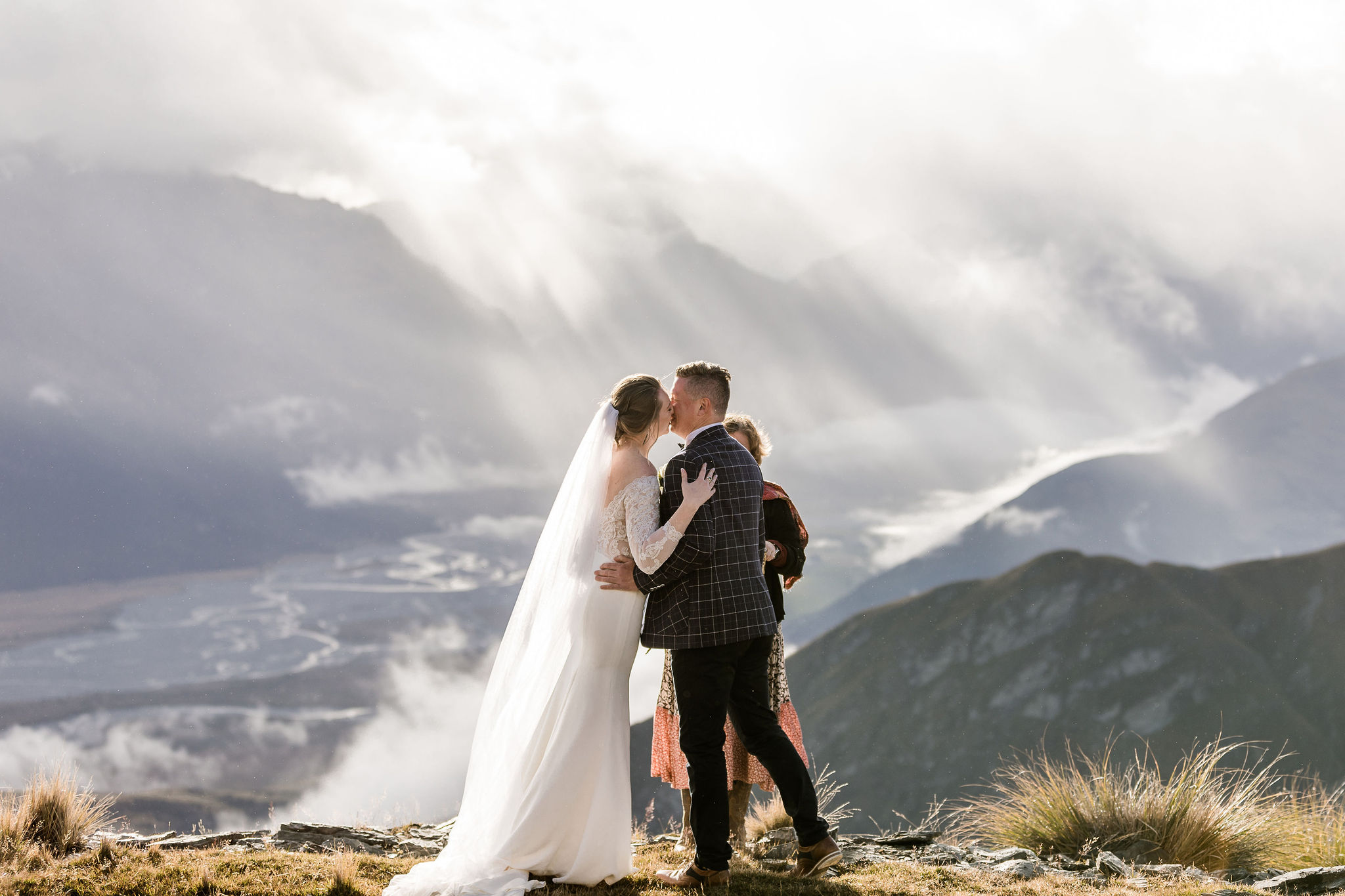 Heli Elopement Queenstown - Susan Miller Photography