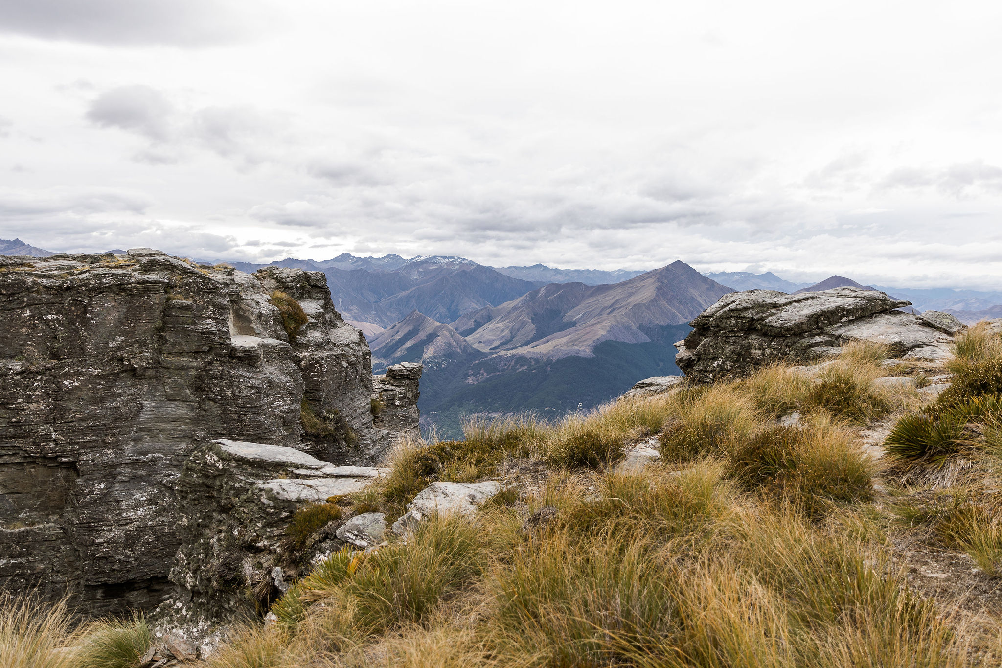 Heli Works at the Ledge - Cecil Peak - Susan Miller Photography